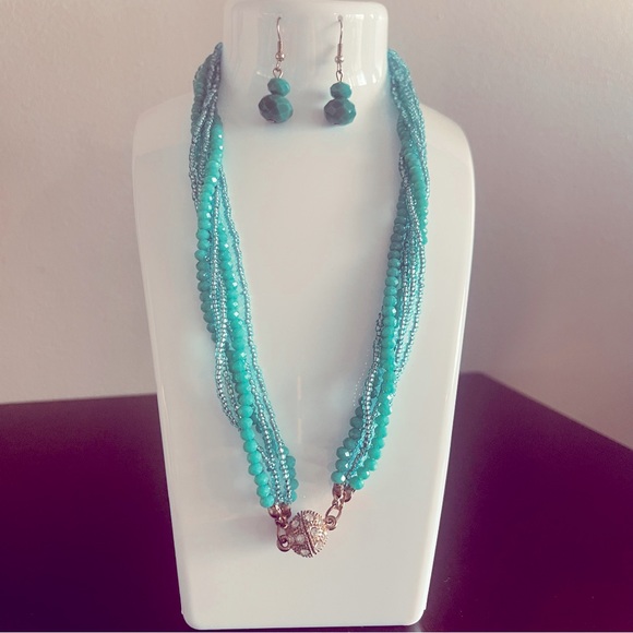Vintage Multi-Strand Turquoise Bead Necklace. magnetic clasp closure, NWOT - Picture 10 of 10